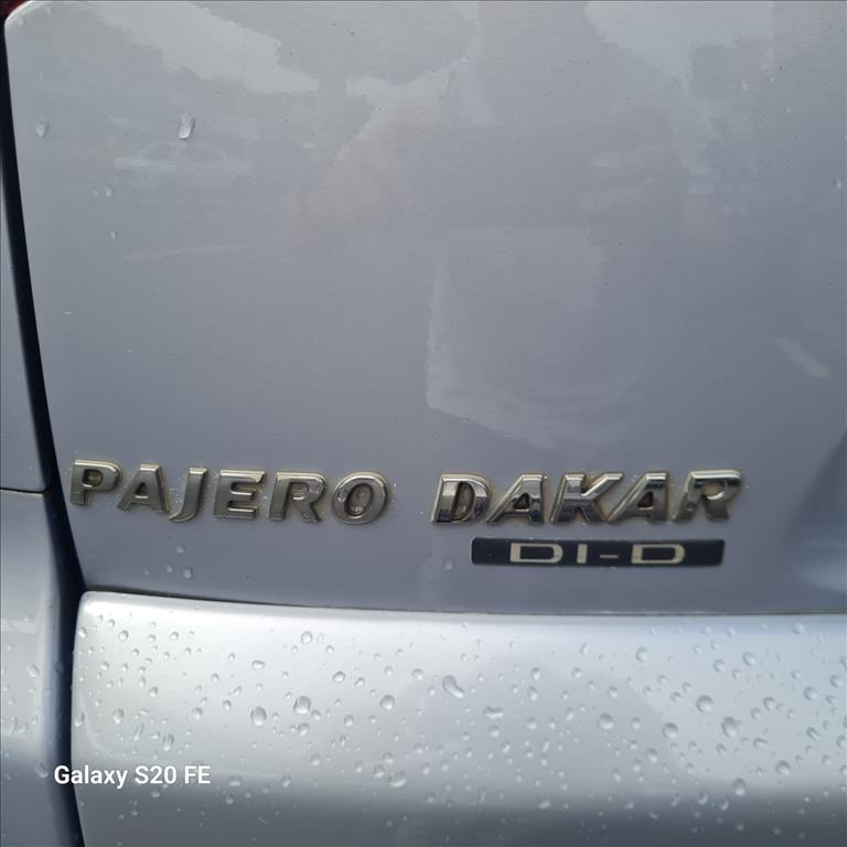 MITSUBISHI PAJERO DAKAR