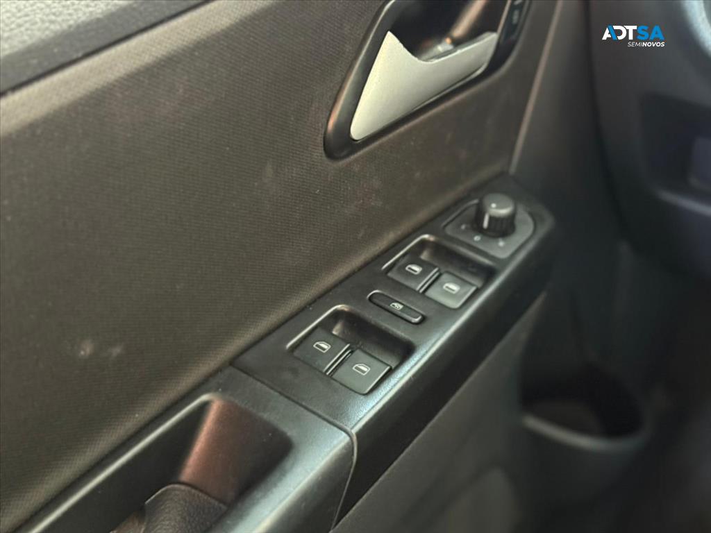 VOLKSWAGEN FOX 1.6 MSI TOTAL FLEX XTREME 4P MANUAL