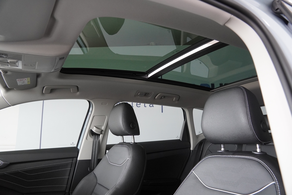 TAOS 1.4 250 TSI TOTAL FLEX HIGHLINE AUTOMÁTICO10
