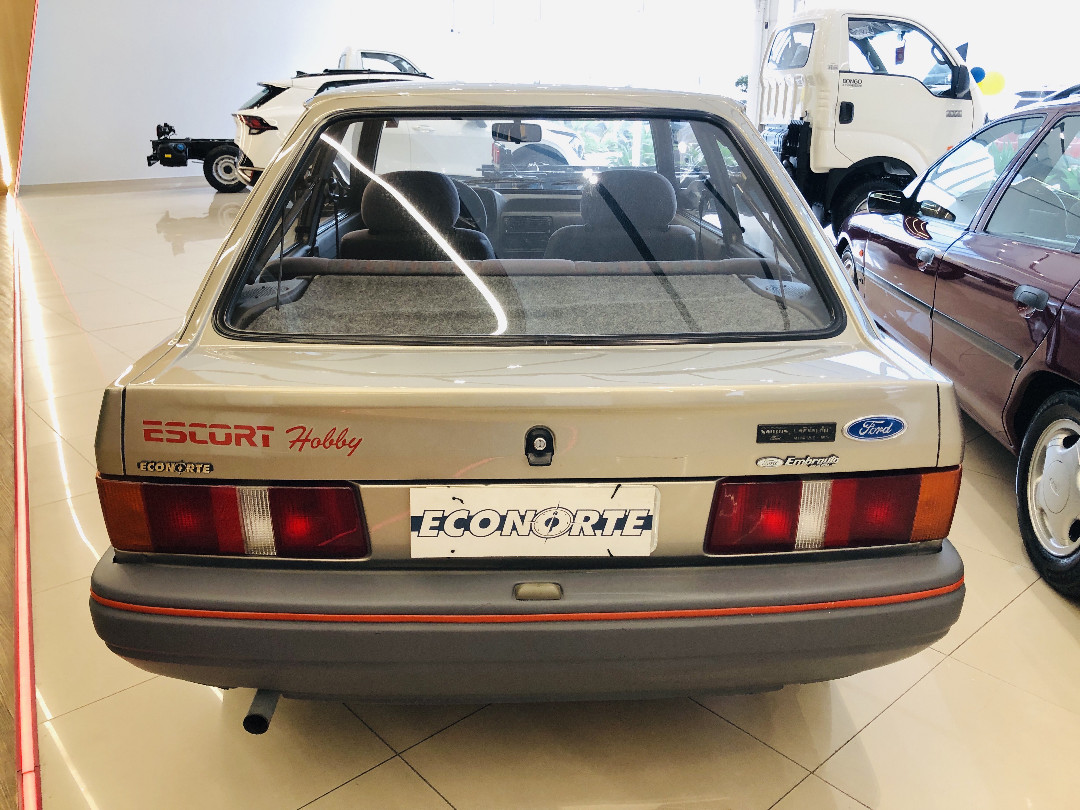 ESCORT 1.0 HOBBY 8V GASOLINA 2P MANUAL4