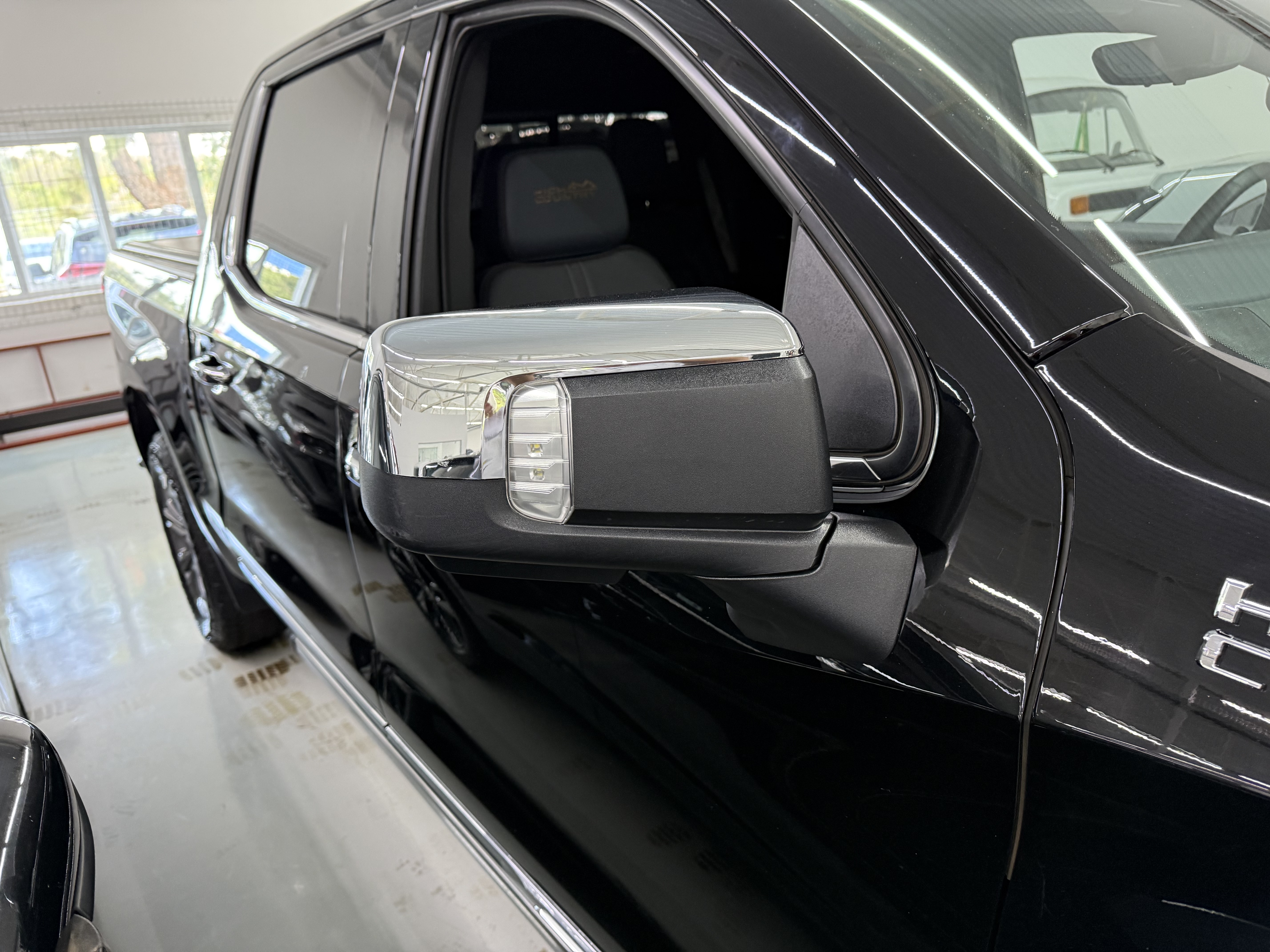 SILVERADO 5.3 V8 GASOLINA 1500 HIGH COUNTRY 4X4 AUTOMÁTICO15