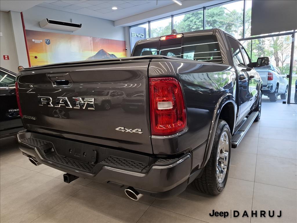 1500 3.0 HURRICANE 6 BITURBO GASOLINA BIG HORN CD 4X4 AUTOMÁTICO5