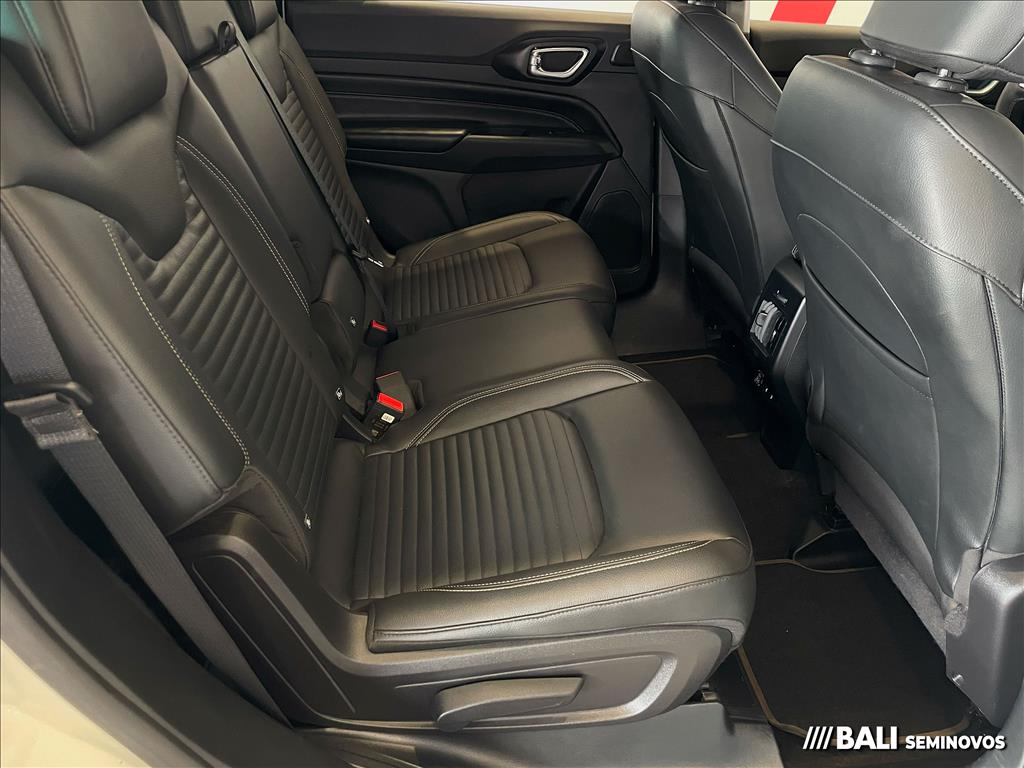 COMMANDER 1.3 T270 TURBO FLEX LONGITUDE AT617 COMMANDER 1.3 T270 TURBO FLEX LONGITUDE AT617