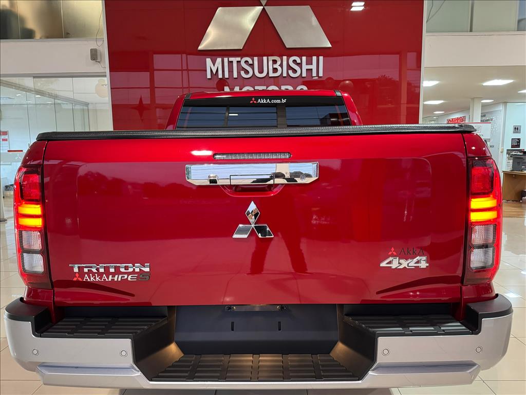 Mitsubishi-TRITON-2.4 BITURBO DIESEL CD HPE-S 4X4 AUTOMÁTICO