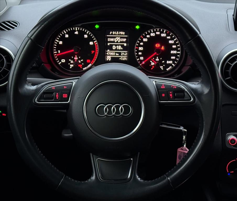 A1 1.4 TFSI SPORTBACK ATTRACTION 16V 122CV GASOLINA 4P S-TRONIC