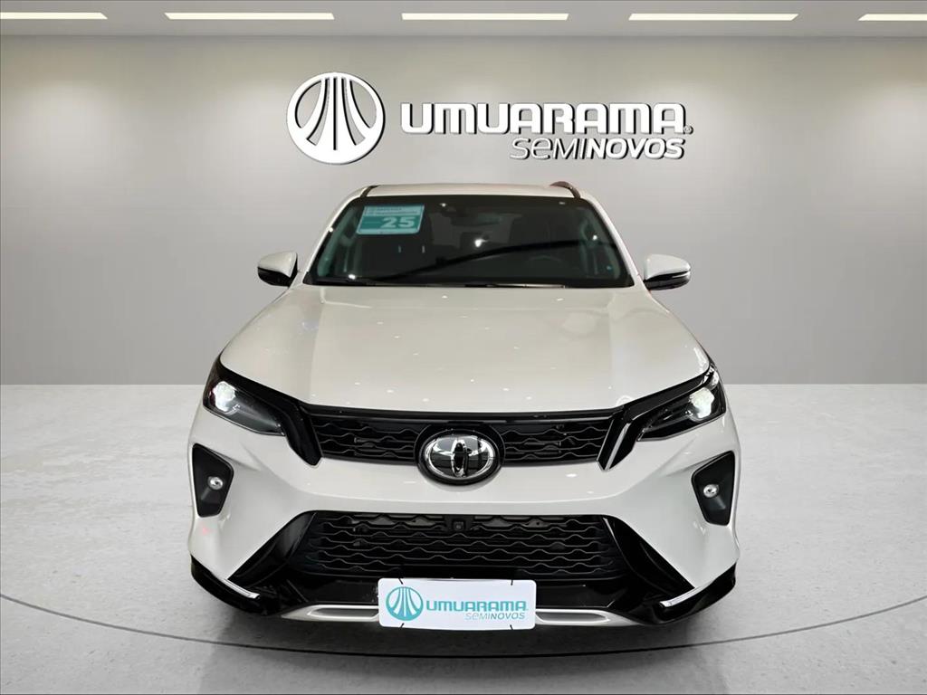 HILUX SW4 2.8 D-4D TURBO DIESEL SRX PLATINUM 7L 4X4 AUTOMÁTICO