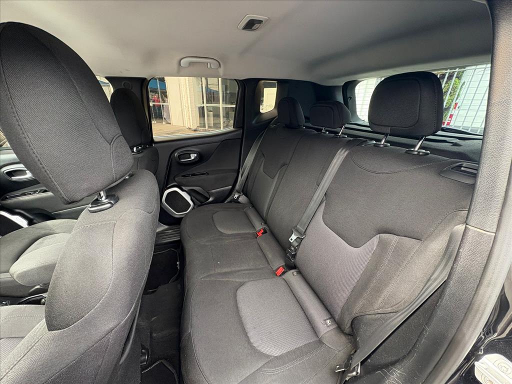 RENEGADE 1.8 16V FLEX SPORT 4P AUTOMÁTICO10