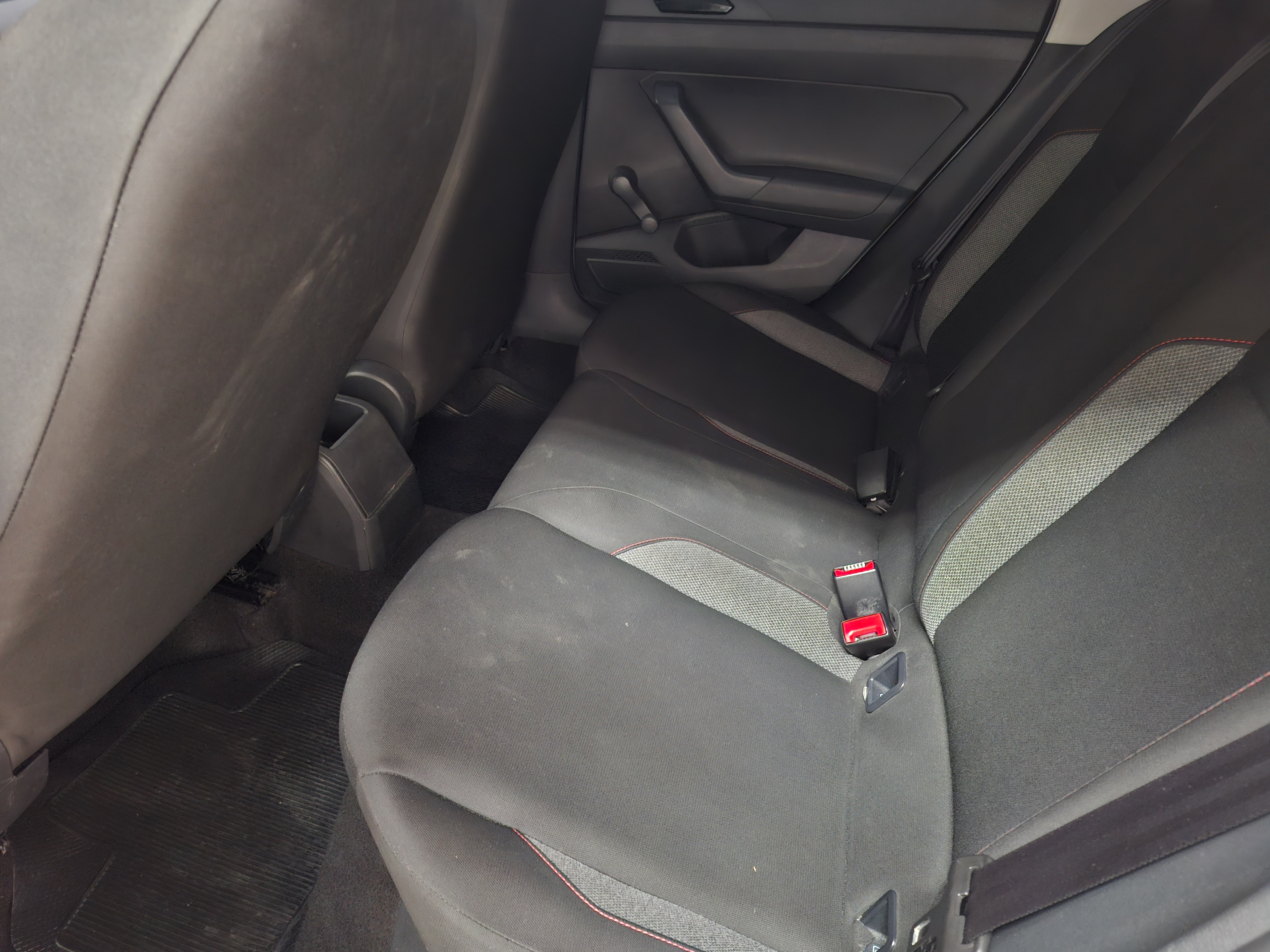 POLO 1.0 MPI TRACK MANUAL8