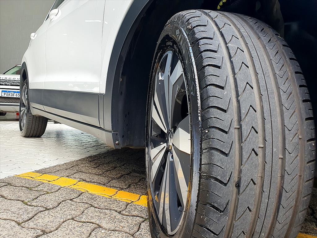 Volkswagen T-Cross - 1.0 200 TSI TOTAL FLEX COMFORTLINE AUTOMÁTICO