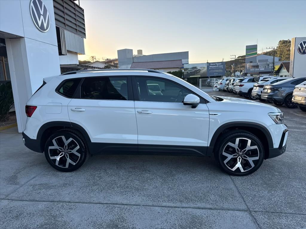 TAOS 1.4 250 TSI TOTAL FLEX HIGHLINE AUTOMÁTICO5