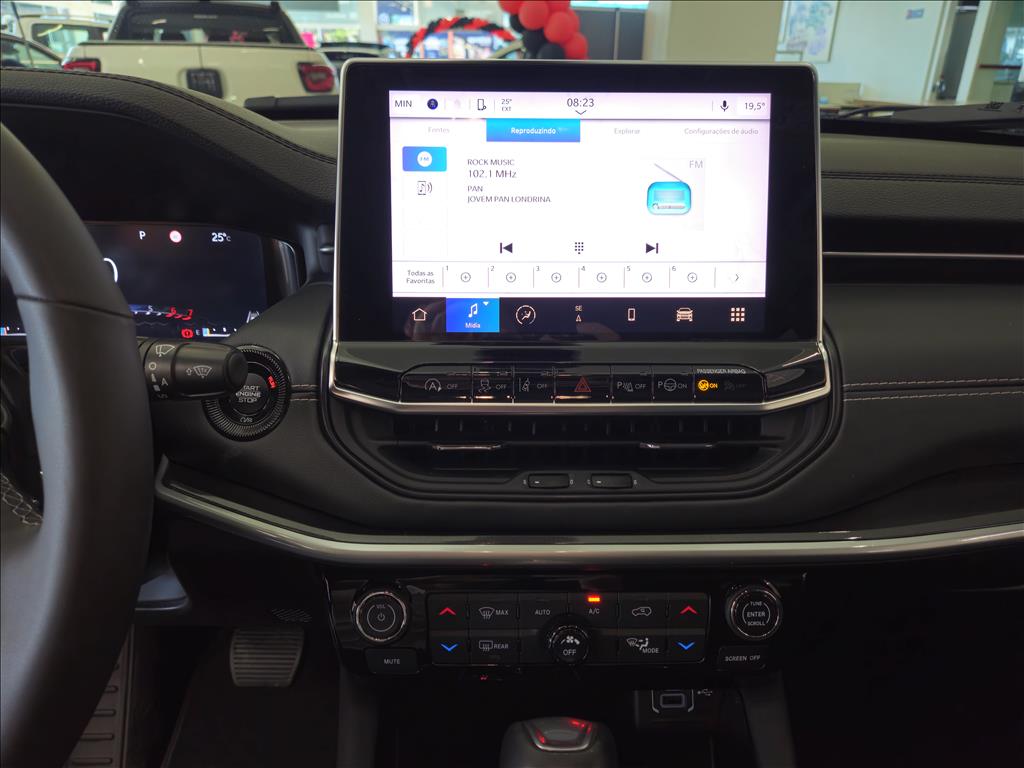 COMMANDER 1.3 T270 TURBO FLEX LONGITUDE AT610