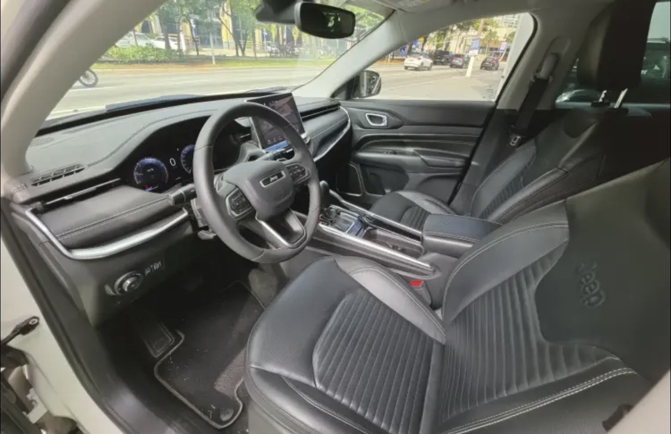 COMMANDER 1.3 T270 TURBO FLEX LONGITUDE AT612