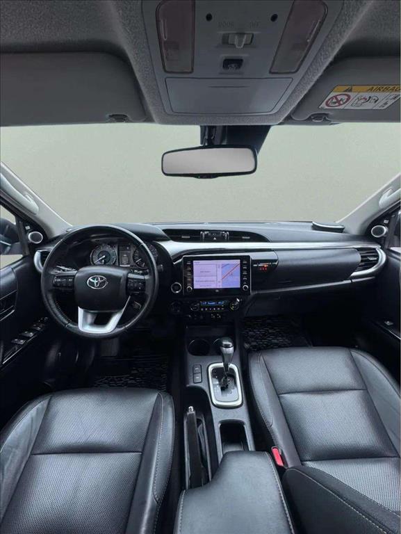 HILUX 2.8 D-4D TURBO DIESEL CD SRX 4X4 AUTOMÁTICO10
