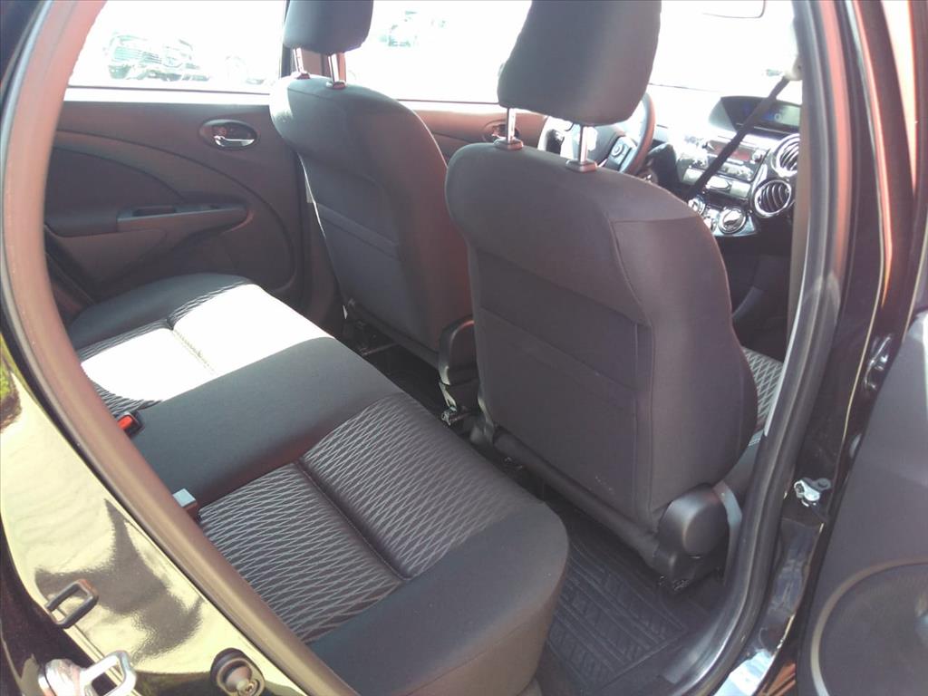 ETIOS 1.5 XS 16V FLEX 4P MANUAL