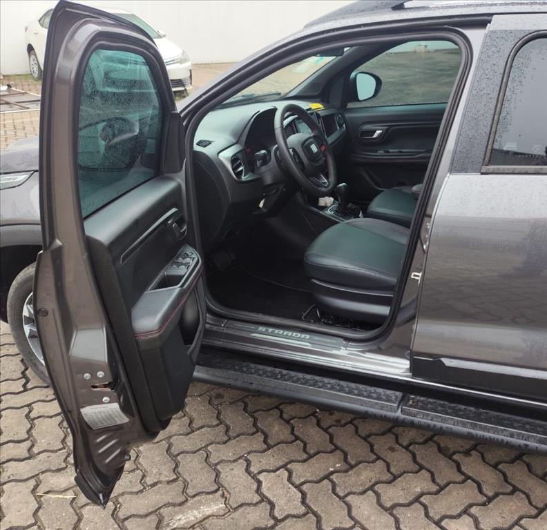 STRADA 1.0 TURBO 200 FLEX ULTRA CD CVT9