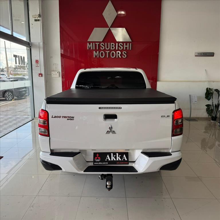 Mitsubishi-L200 TRITON-2.4 16V TURBO DIESEL SPORT GLS CD 4P 4X4 MANUAL