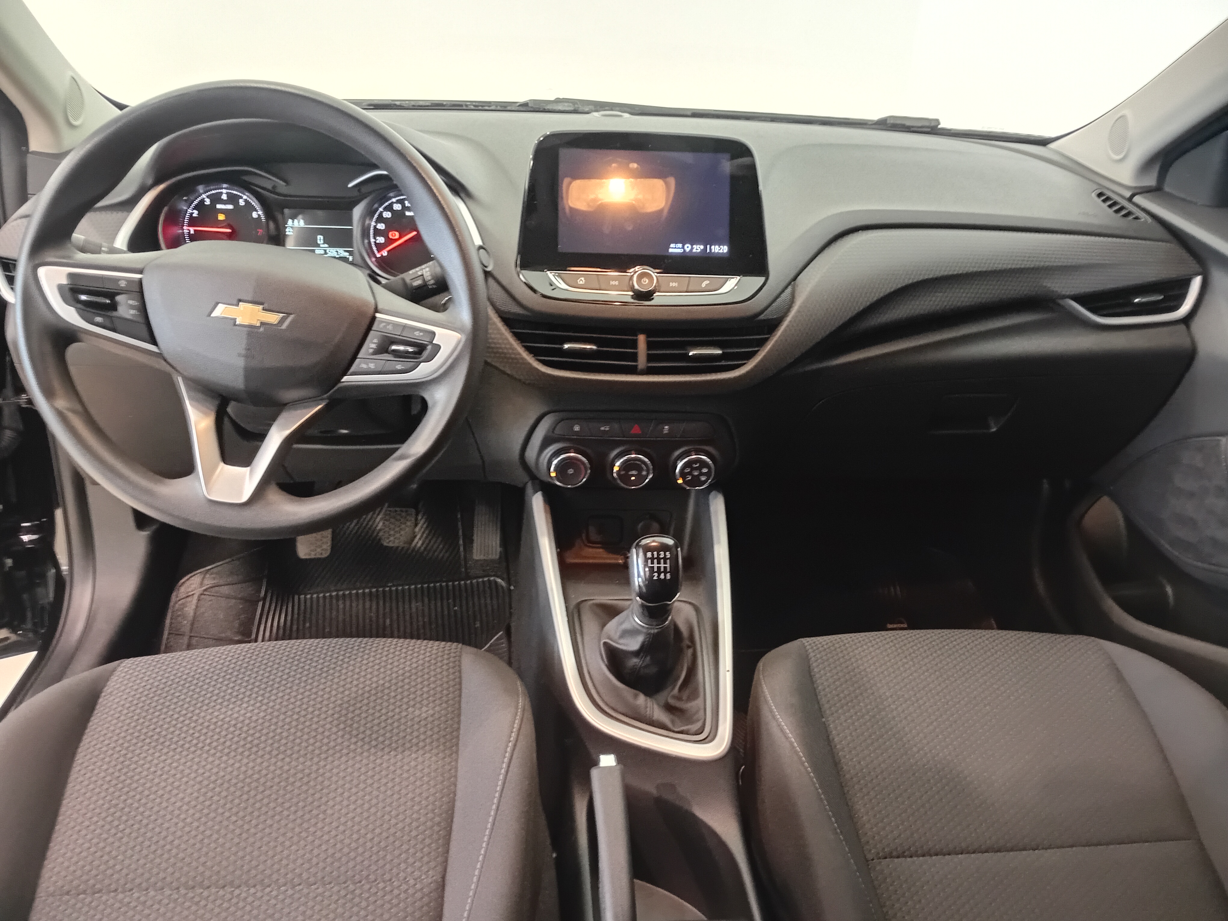 Chevrolet Onix 1.0 Flex LT Manual - foto 11