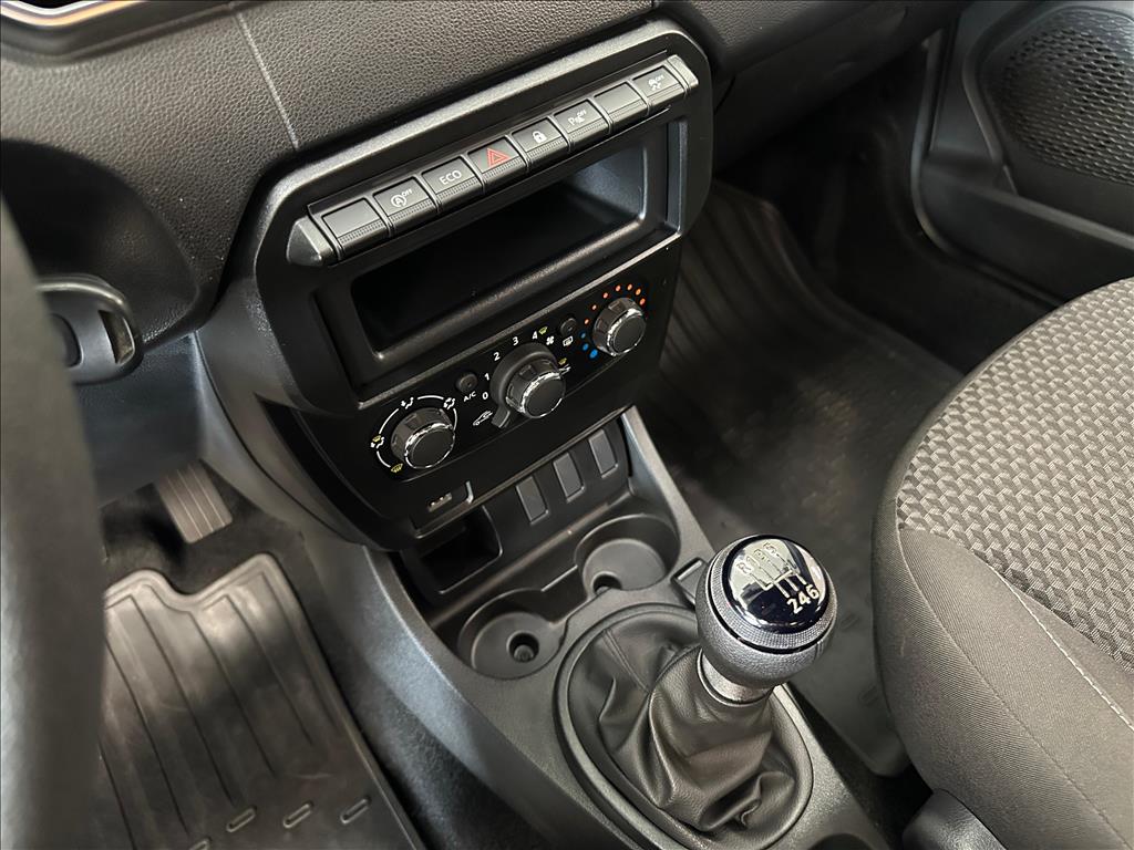 OROCH 1.6 16V SCE FLEX INTENSE MANUAL9