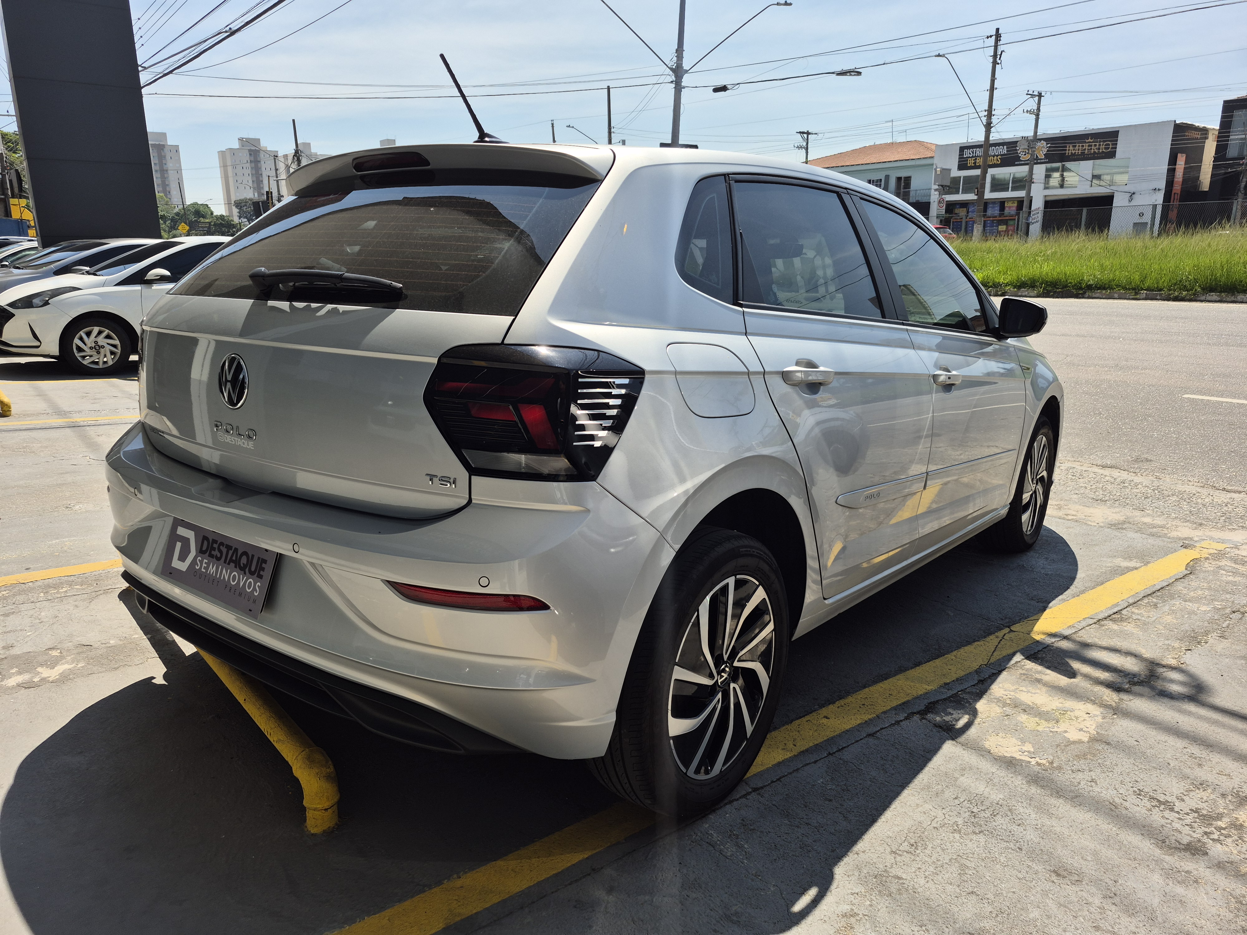 Foto ilustrativa do carro