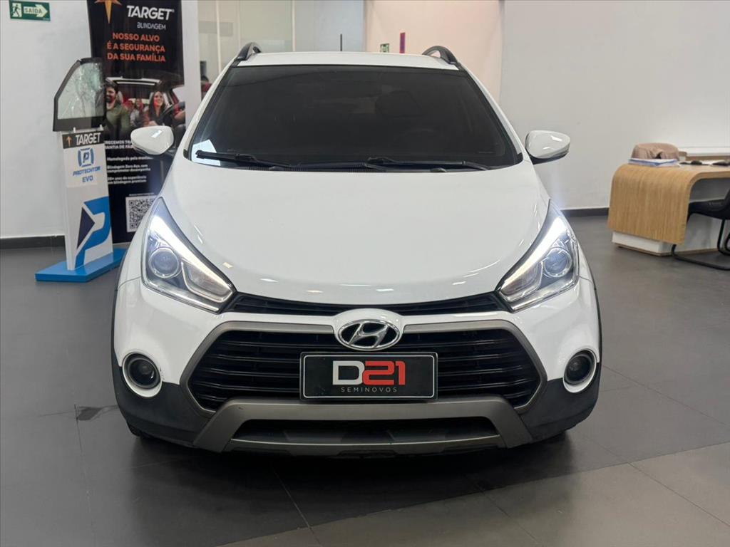 Hyundai-HB20X-1.6 16V PREMIUM FLEX 4P AUTOMÁTICO