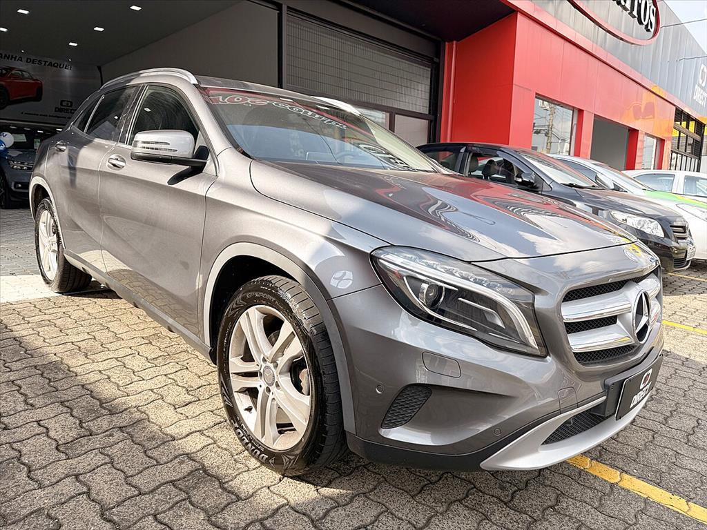 Mercedes-Benz Gla 200 - 1.6 CGI ADVANCE 16V TURBO FLEX 4P AUTOMÁTICO