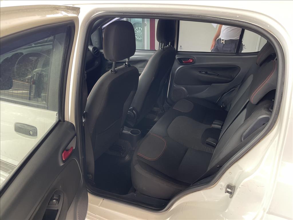 UNO 1.4 EVO SPORTING 8V FLEX 4P MANUAL9