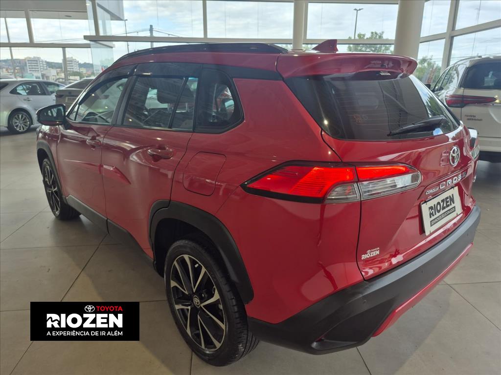 Toyota COROLLA CROSS 2025