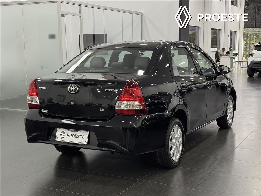 ETIOS 1.5 X PLUS SEDAN 16V FLEX 4P MANUAL4