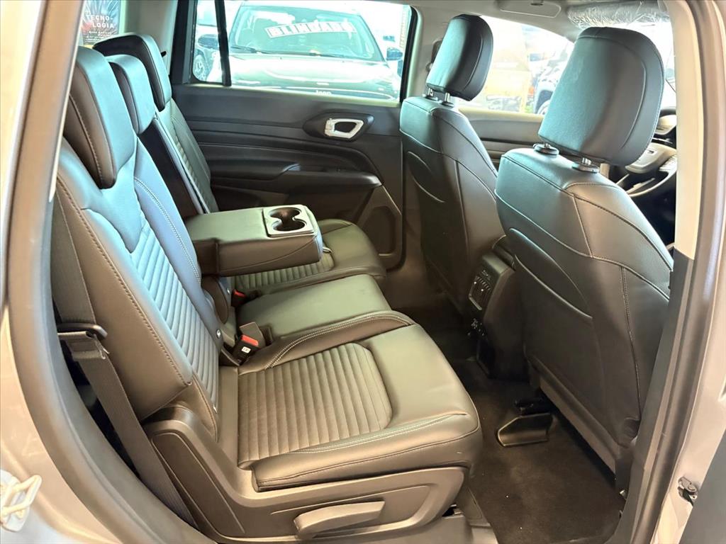 COMMANDER 1.3 T270 TURBO FLEX LONGITUDE AT618