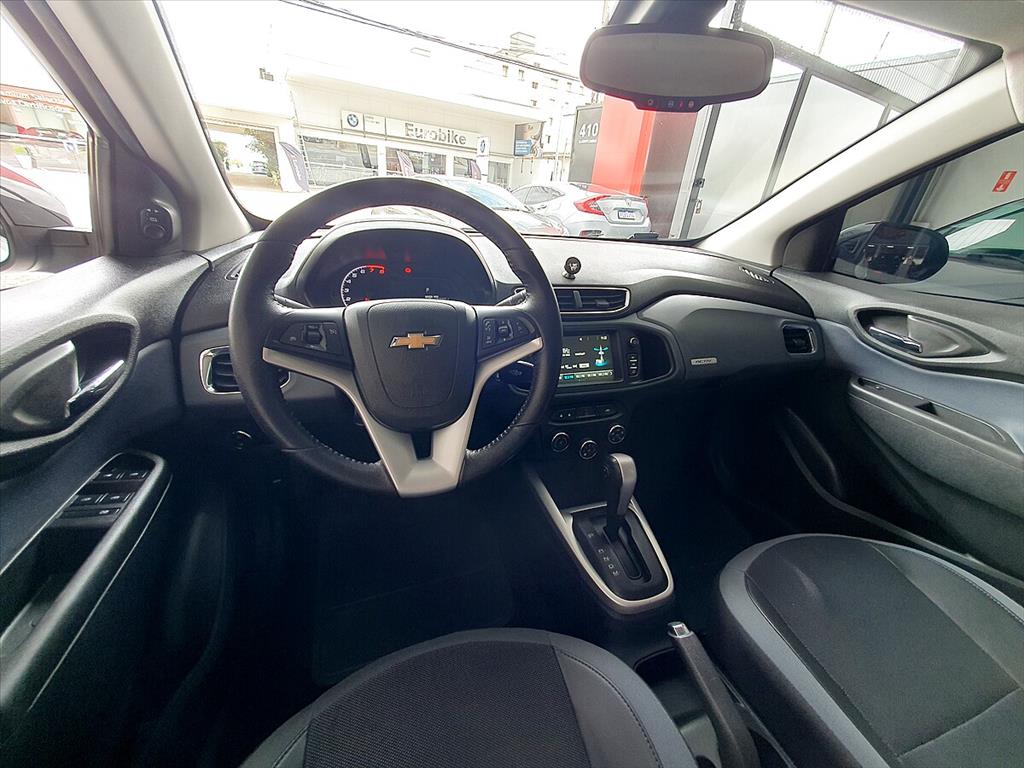 Chevrolet Onix - 1.4 MPFI ACTIV 8V FLEX 4P AUTOMÁTICO