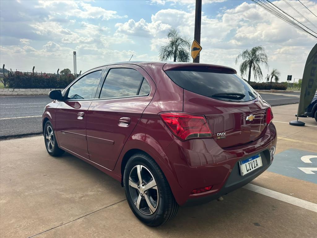 ONIX 1.4 MPFI LTZ 8V FLEX 4P AUTOMÁTICO3