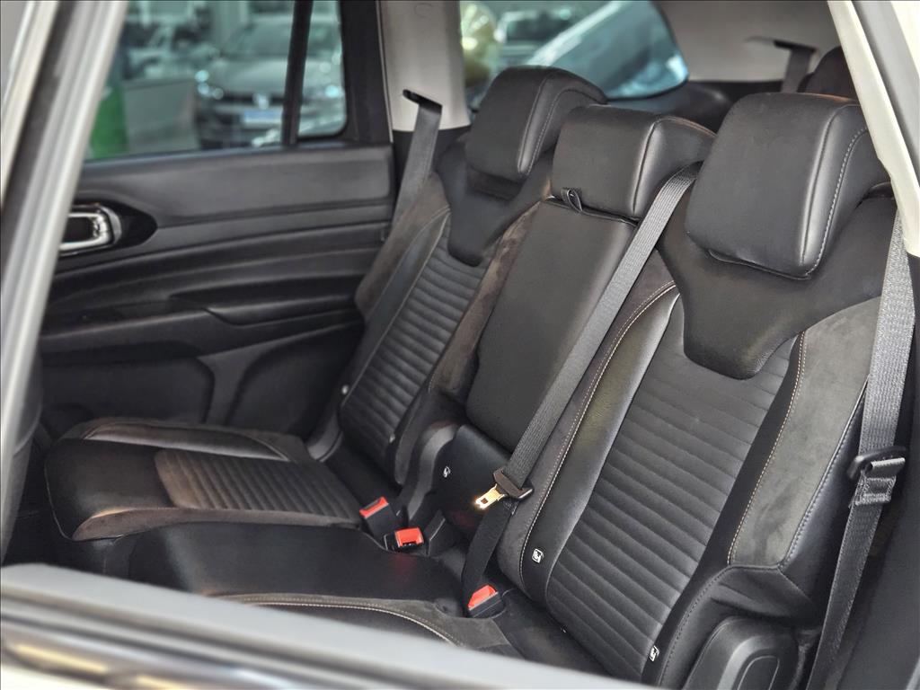 COMMANDER 1.3 T270 TURBO FLEX LIMITED AT68