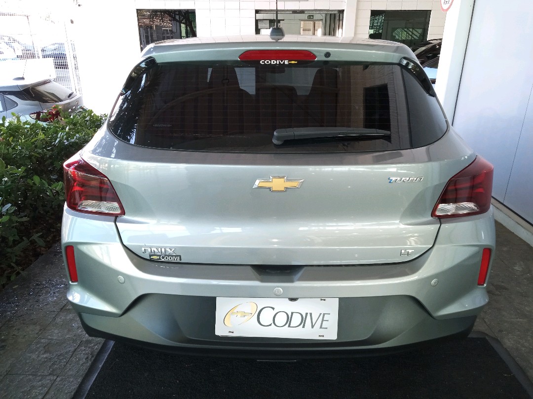 ONIX 1.0 TURBO FLEX LT AUTOMÁTICO3