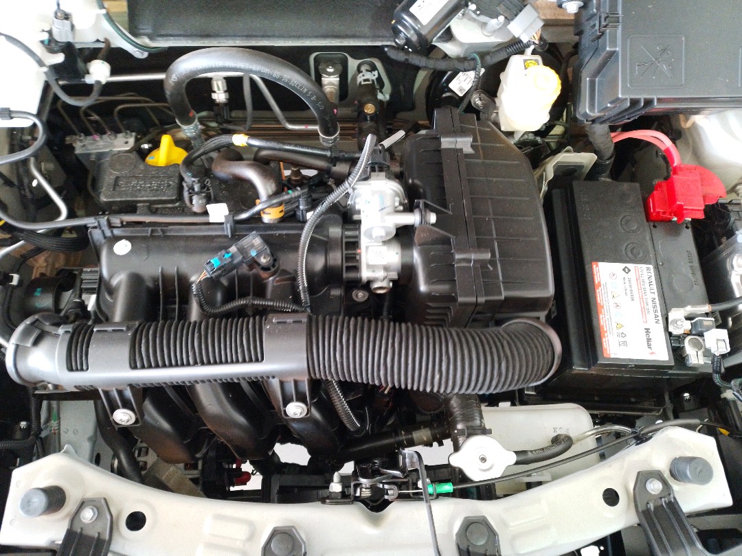 Renault-KWID-1.0 12V SCE FLEX INTENSE MANUAL
