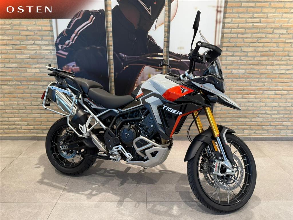 900 RALLY PRO