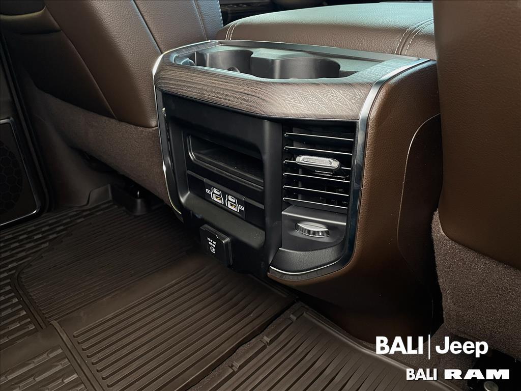 2500 6.7 I6 TURBO DIESEL LARAMIE CD 4X4 AUTOMÁTICO13