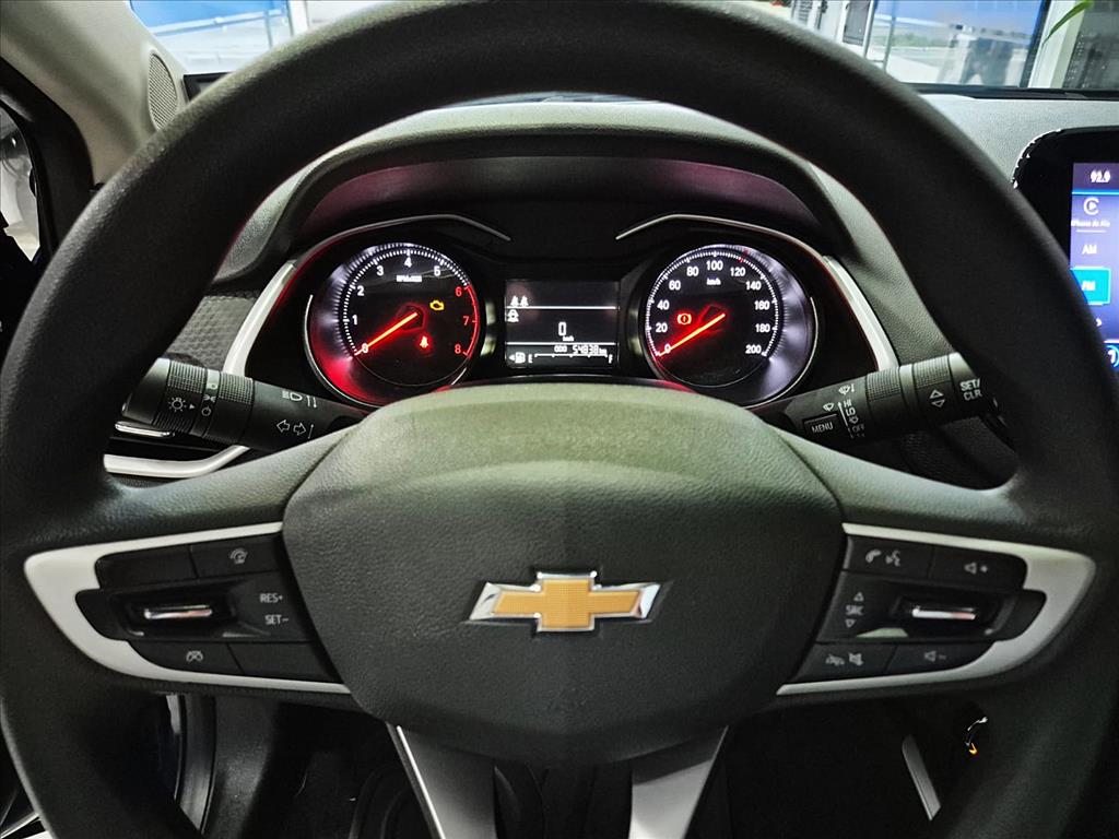 GM - Chevrolet-ONIX PLUS-1.0 FLEX LT MANUAL