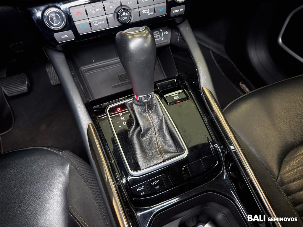 COMMANDER 1.3 T270 TURBO FLEX LIMITED AT614