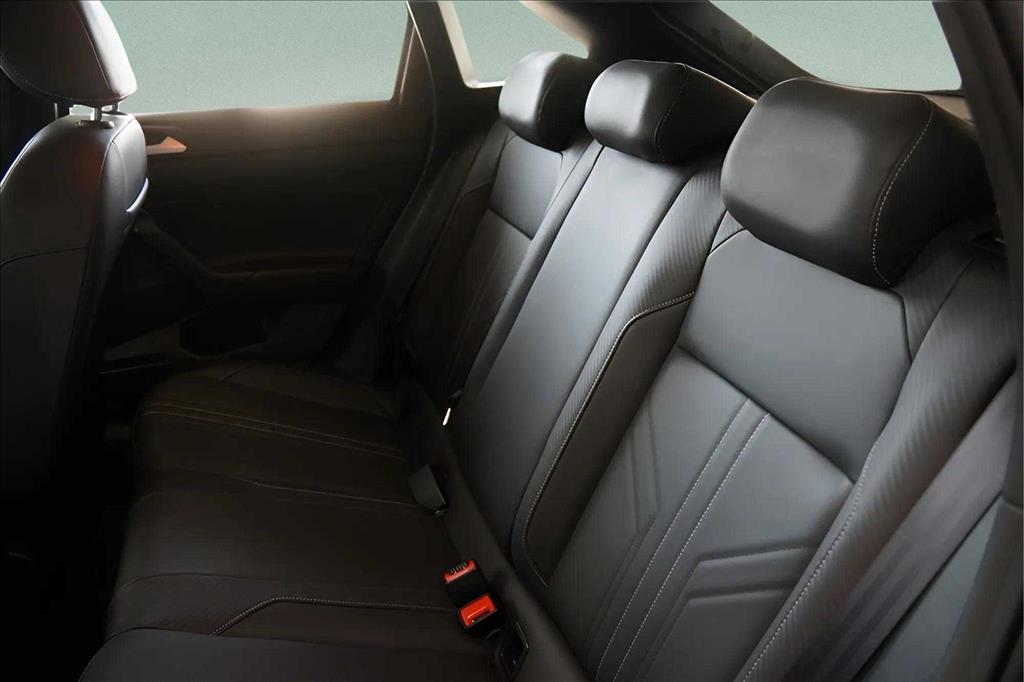 NIVUS 1.0 200 TSI TOTAL FLEX HIGHLINE AUTOMÁTICO8