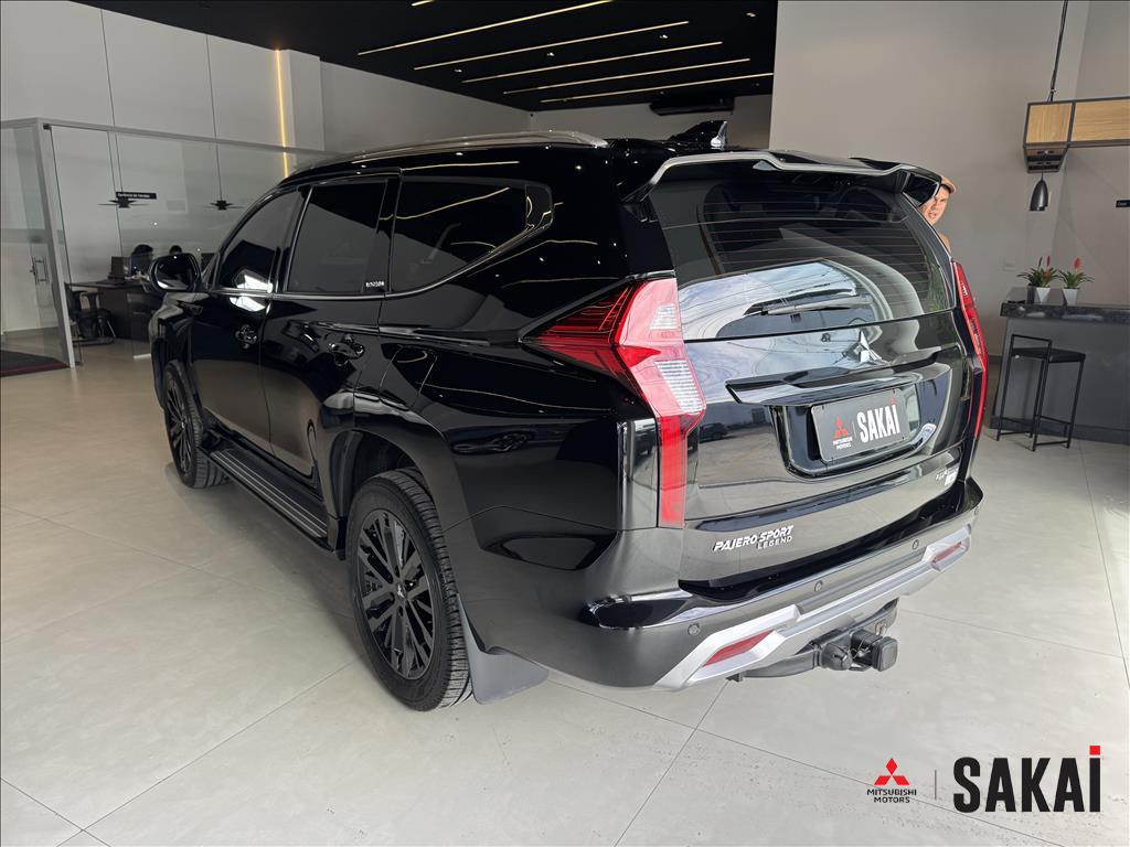 Mitsubishi-PAJERO SPORT-2.4 16V MIVEC TURBO DIESEL LEGEND AWD AUTOMÁTICO