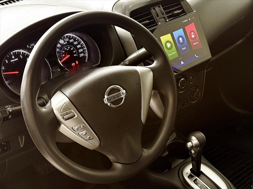 Nissan Versa - 1.6 16V FLEX SV 4P XTRONIC