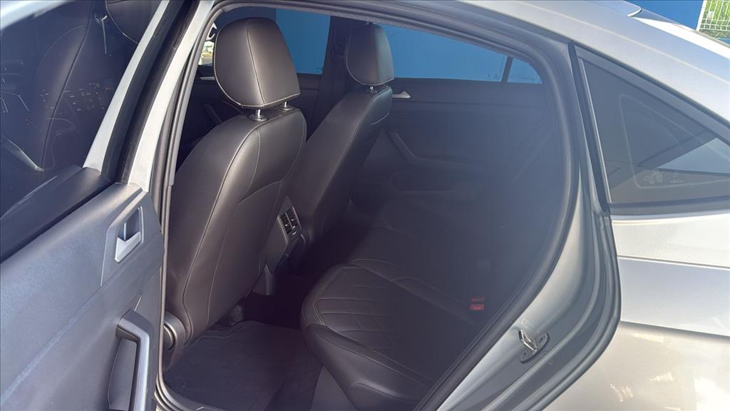 VIRTUS 1.4 250 TSI EXCLUSIVE AUTOMÁTICO11