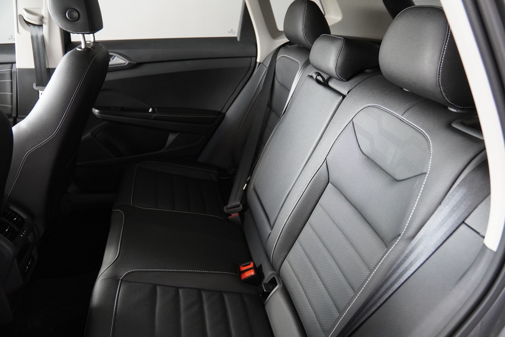 TAOS 1.4 250 TSI TOTAL FLEX HIGHLINE AUTOMÁTICO10