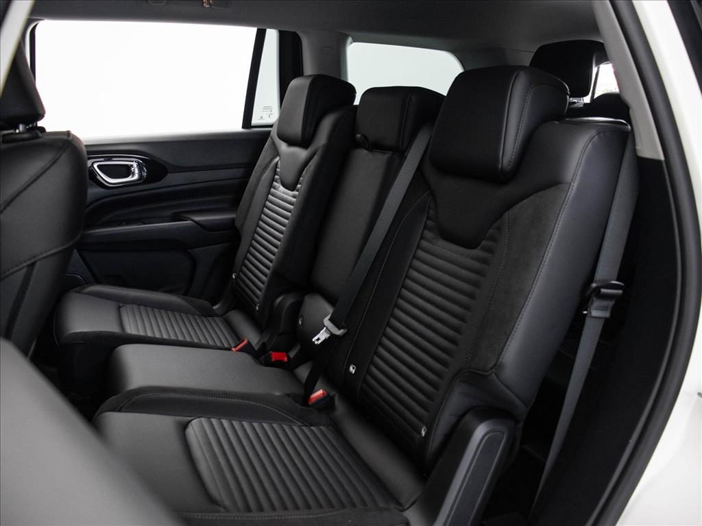 COMMANDER 1.3 T270 TURBO FLEX LIMITED AT613