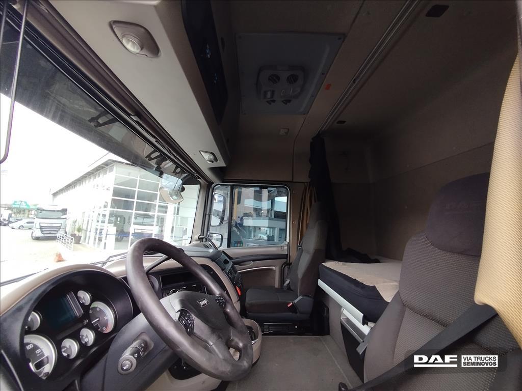 DAF-XF-105 FT 460 4X2