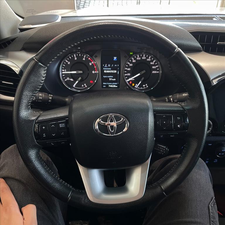 HILUX 2.8 D-4D TURBO DIESEL CD SRX 4X4 AUTOMÁTICO8