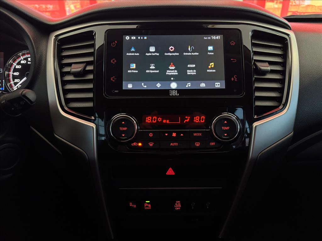 Mitsubishi-L200 TRITON-2.4 16V TURBO DIESEL SPORT HPE-S CD 4P 4X4 AUTOMÁTICO