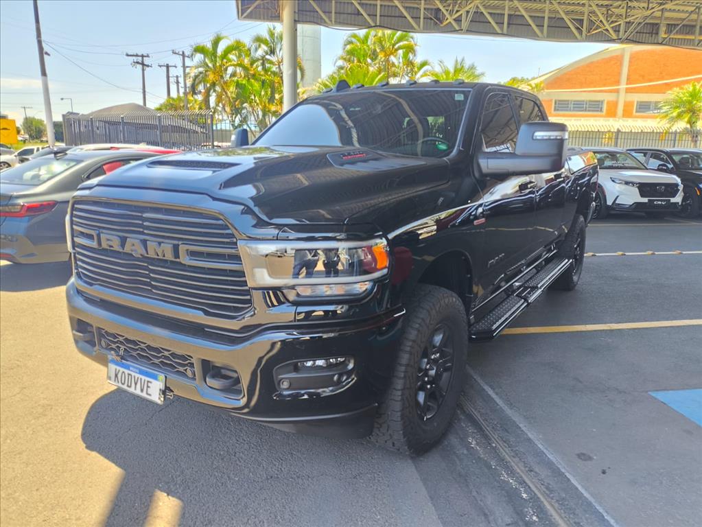 2500 6.7 I6 TURBO DIESEL LARAMIE NIGHT EDITION CD 4X4 AUTOMÁTICO