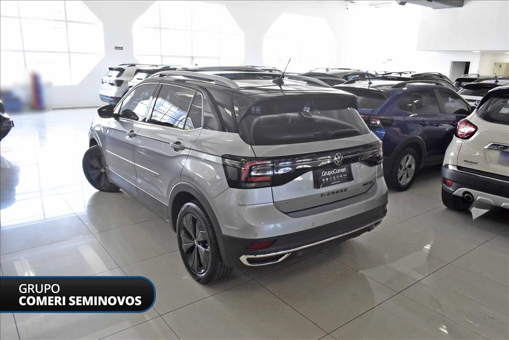 2024 VOLKSWAGEN T-CROSS 1.4 250 TSI TOTAL FLEX HIGHLINE AUTOMÁTICO