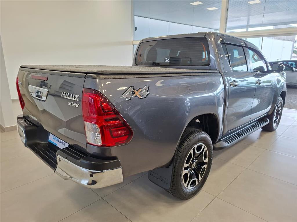 HILUX 2.8 D-4D TURBO DIESEL CD SRV 4X4 AUTOMÁTICO4
